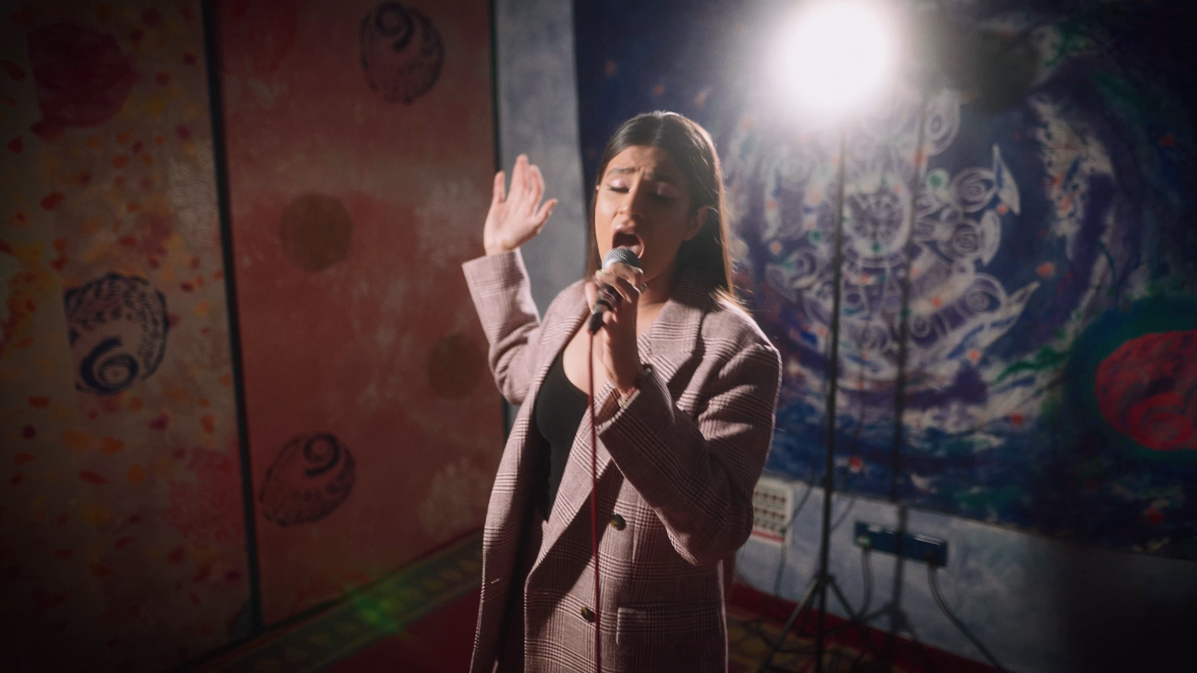 RIDI performing Creep during a multicamera London music video shoot