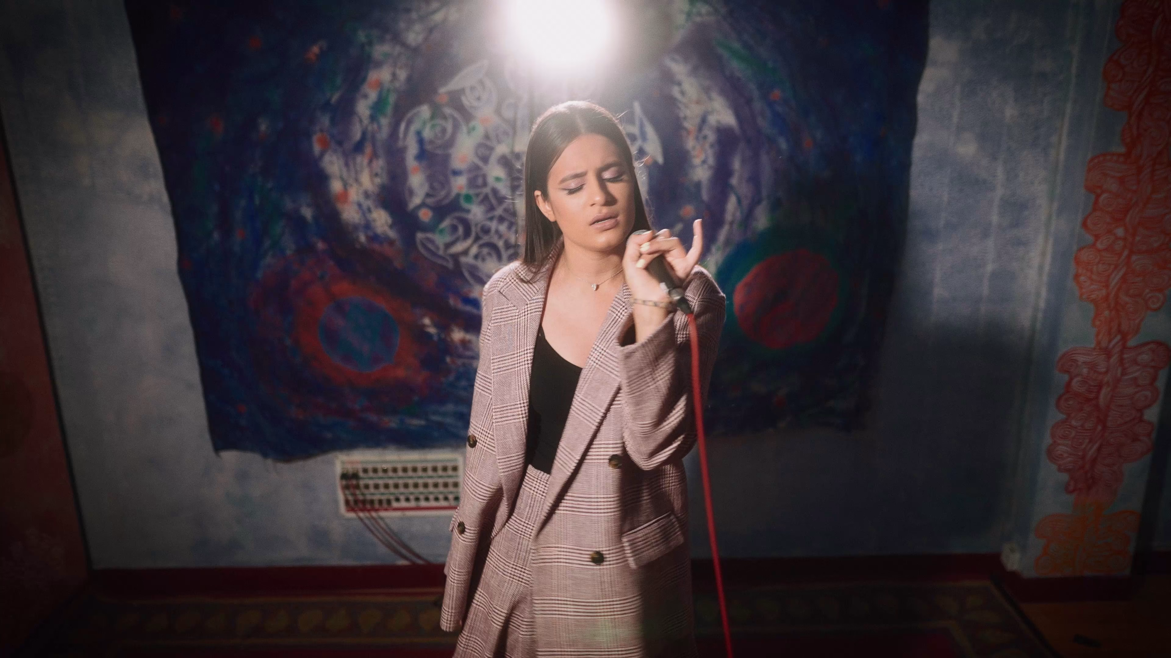 RIDI performing Creep during a multicamera London music video shoot