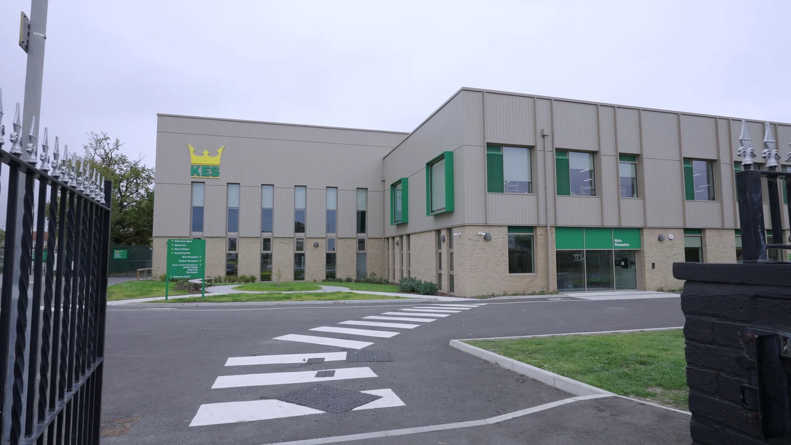 The King Edmund School reception building