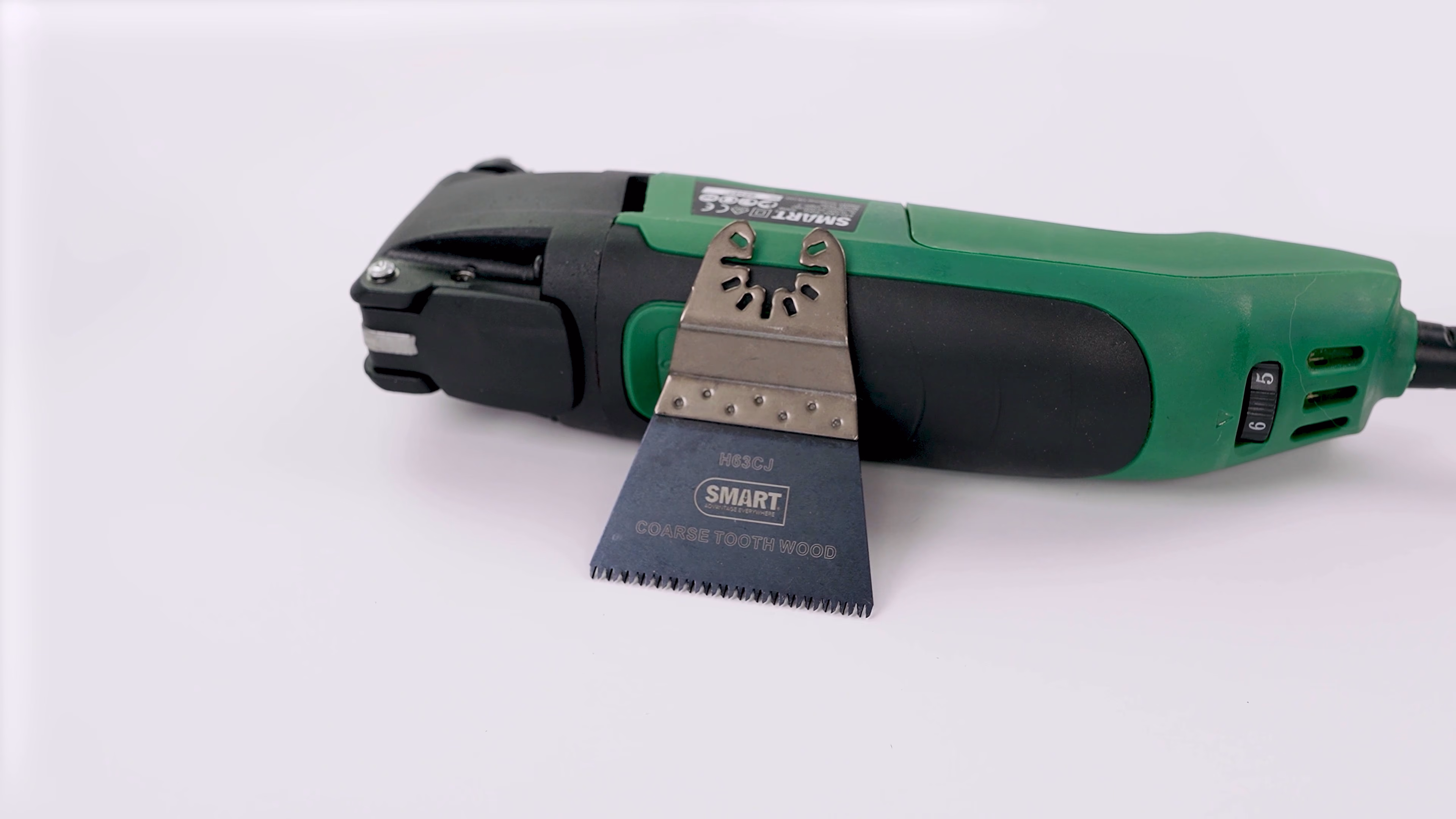 SMART oscillating multi-tool product advert frame