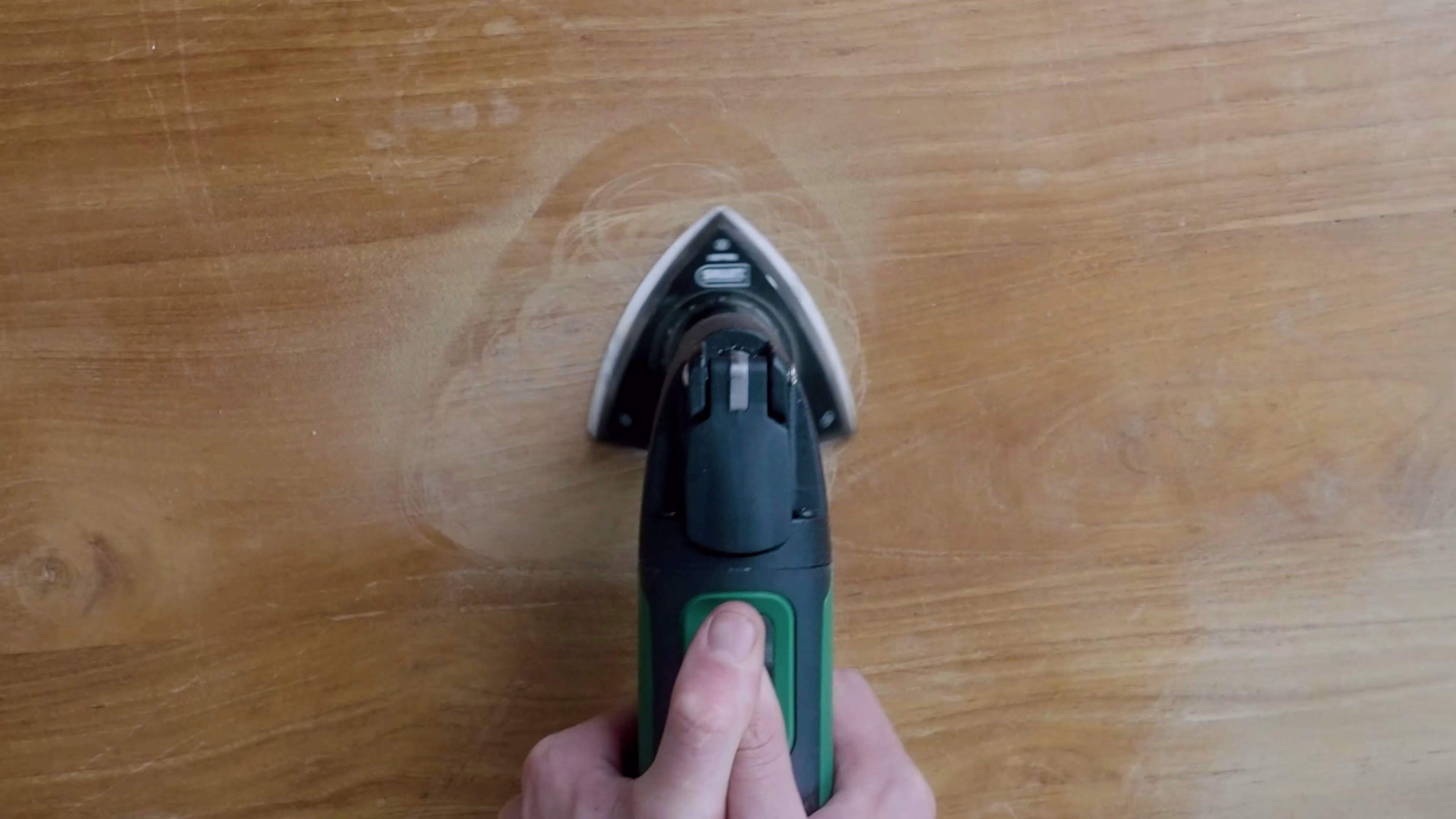SMART oscillating multi-tool product advert frame