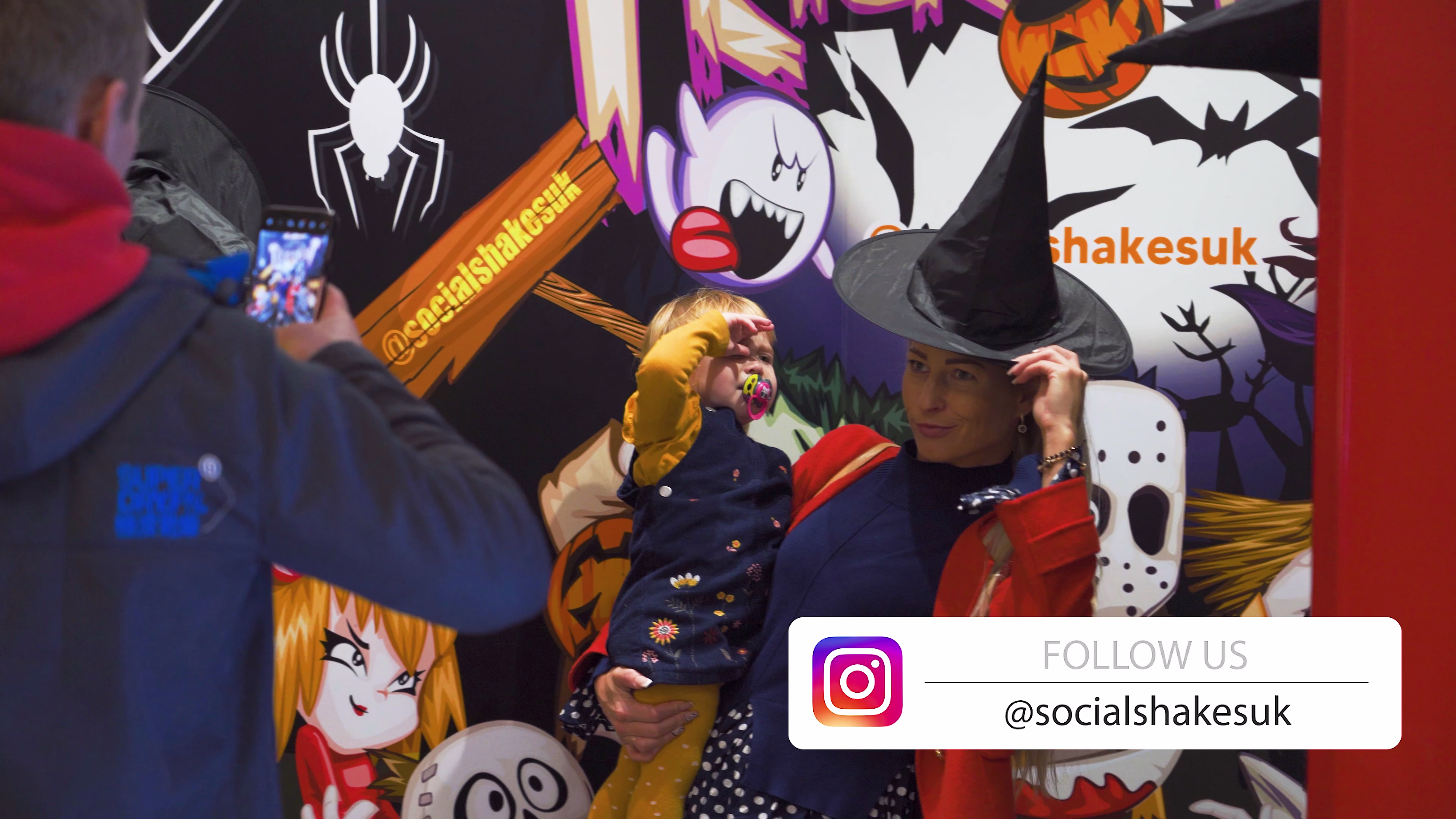 Halloween filming at Social Shakes in Lakeside Shopping Centre
