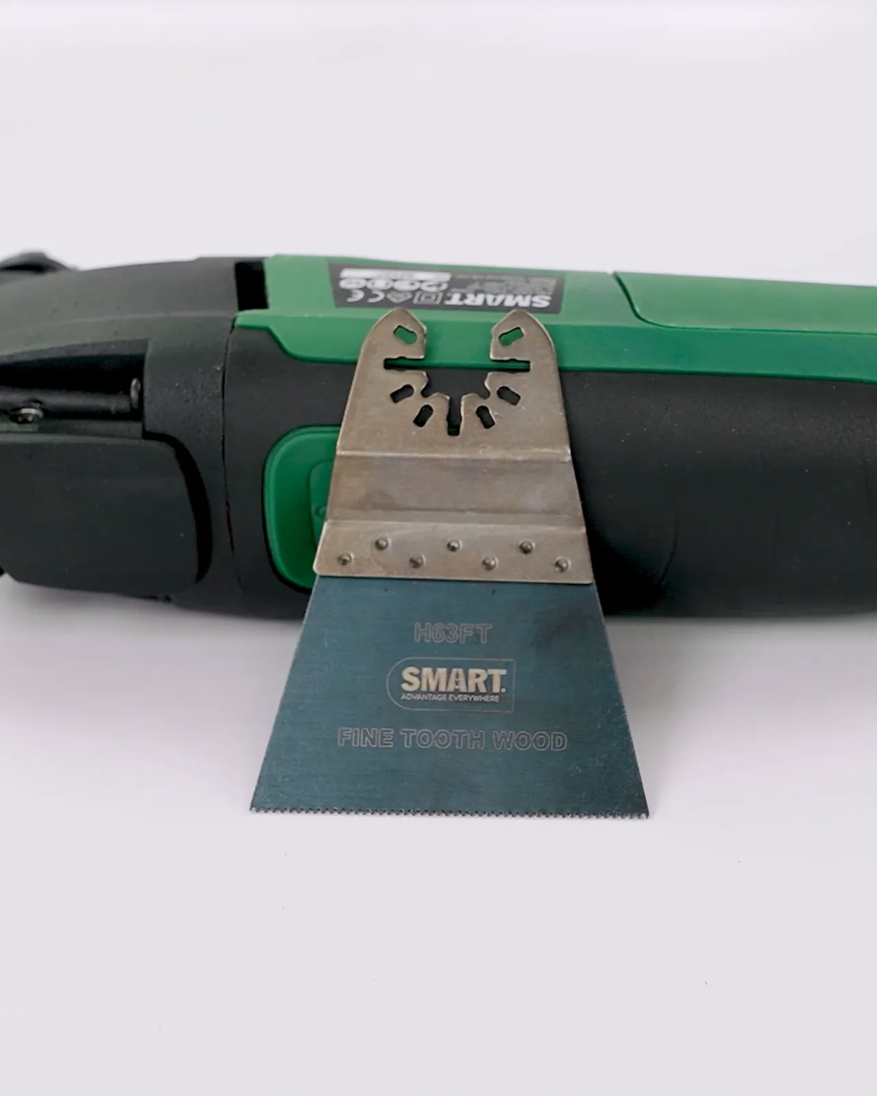 A different blade fitted to the tool