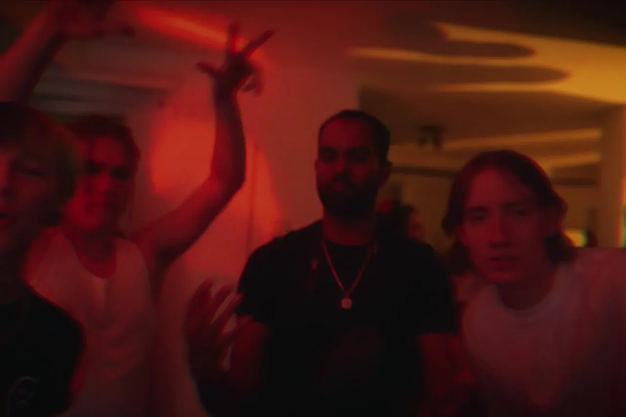 Guests under red light