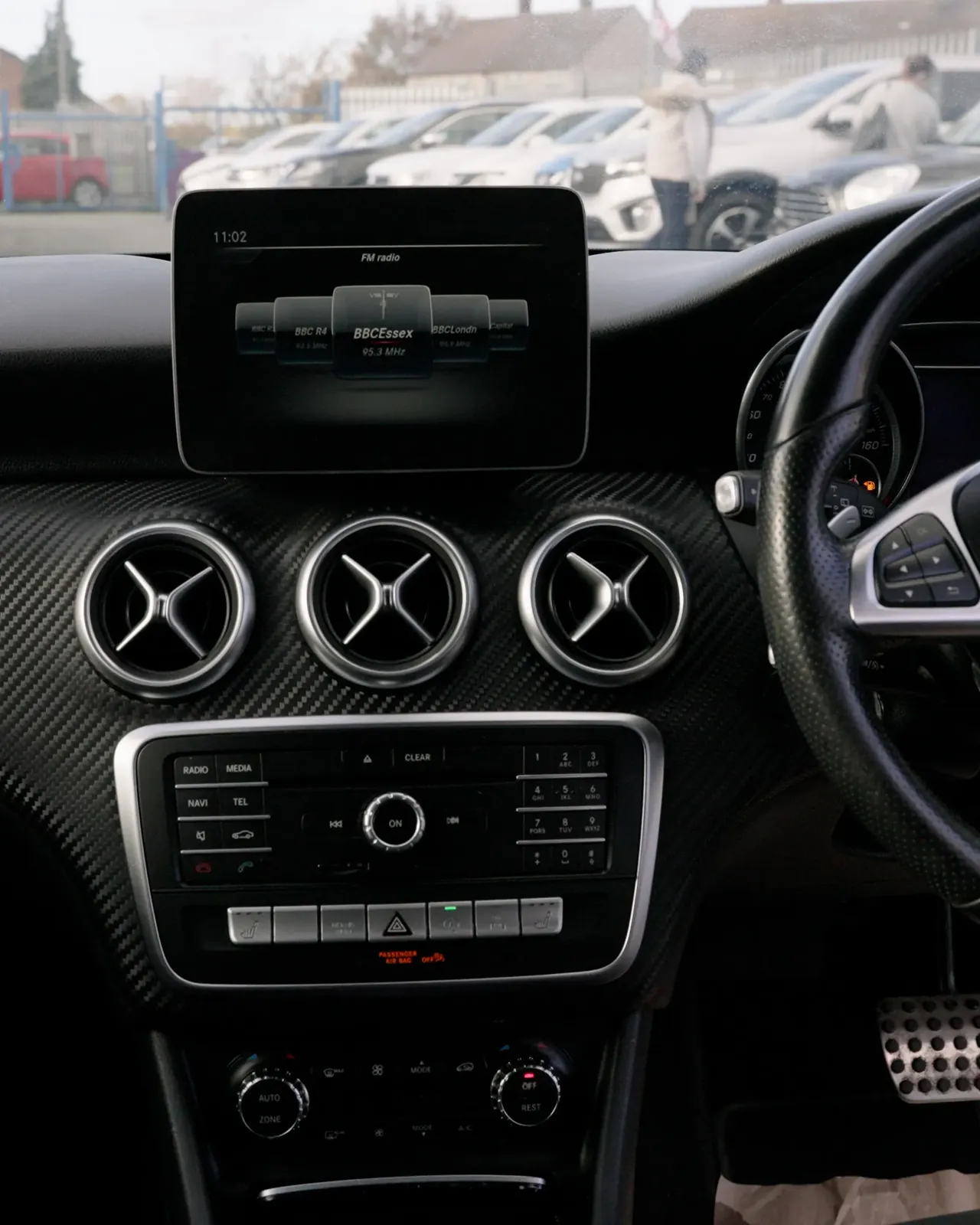 Sports steering wheel and console